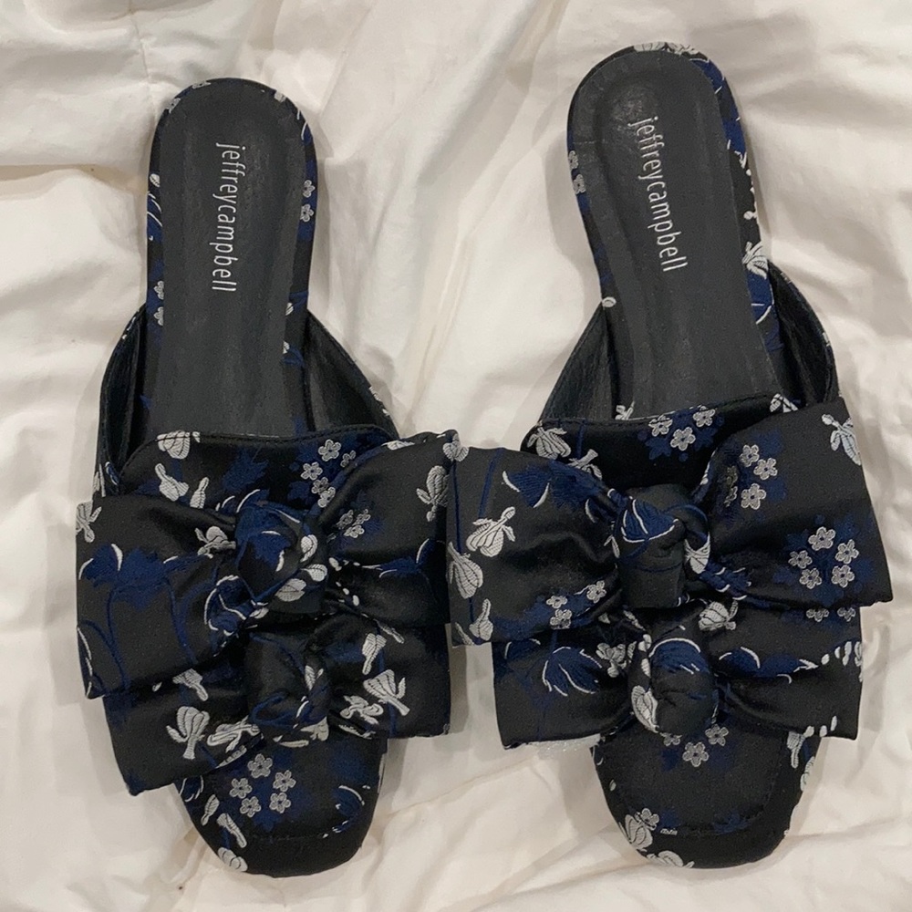 Jeffrey Campbell Slides   Sz 8 1/2  Bow detail